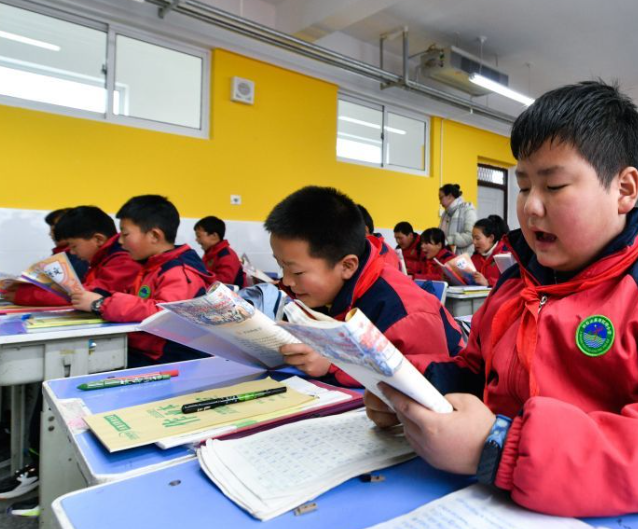 全班读盘古开天地时几乎所有人都为盘古